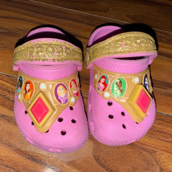 CROCS Kids Pink and Gold Princess Slippers - Picture 1 of 7